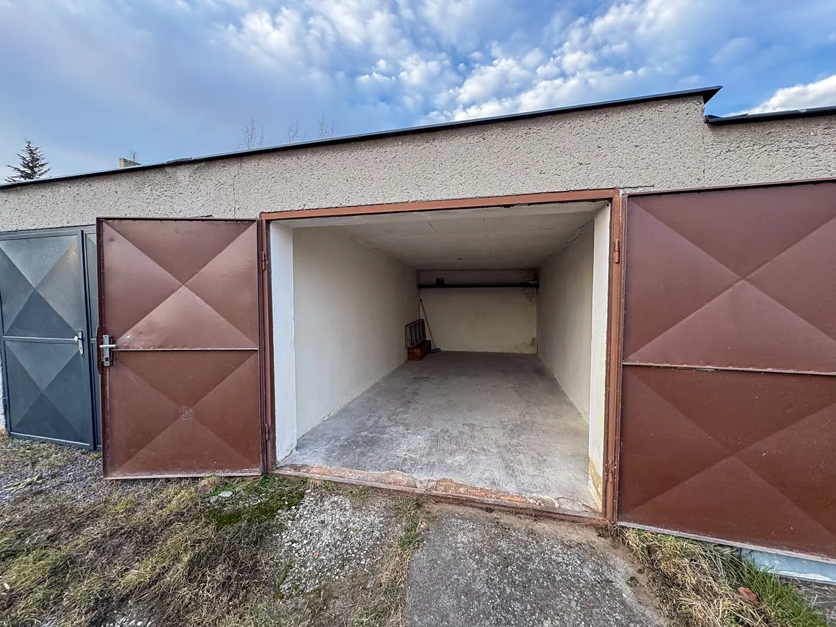 Pronájem garáže 16 m²